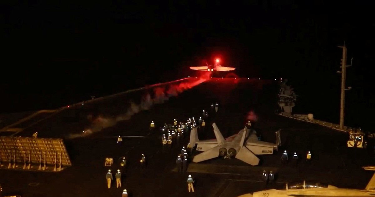 bien do day song khi my anh phong loat ten lua vao houthi 65a1fc831eb3a