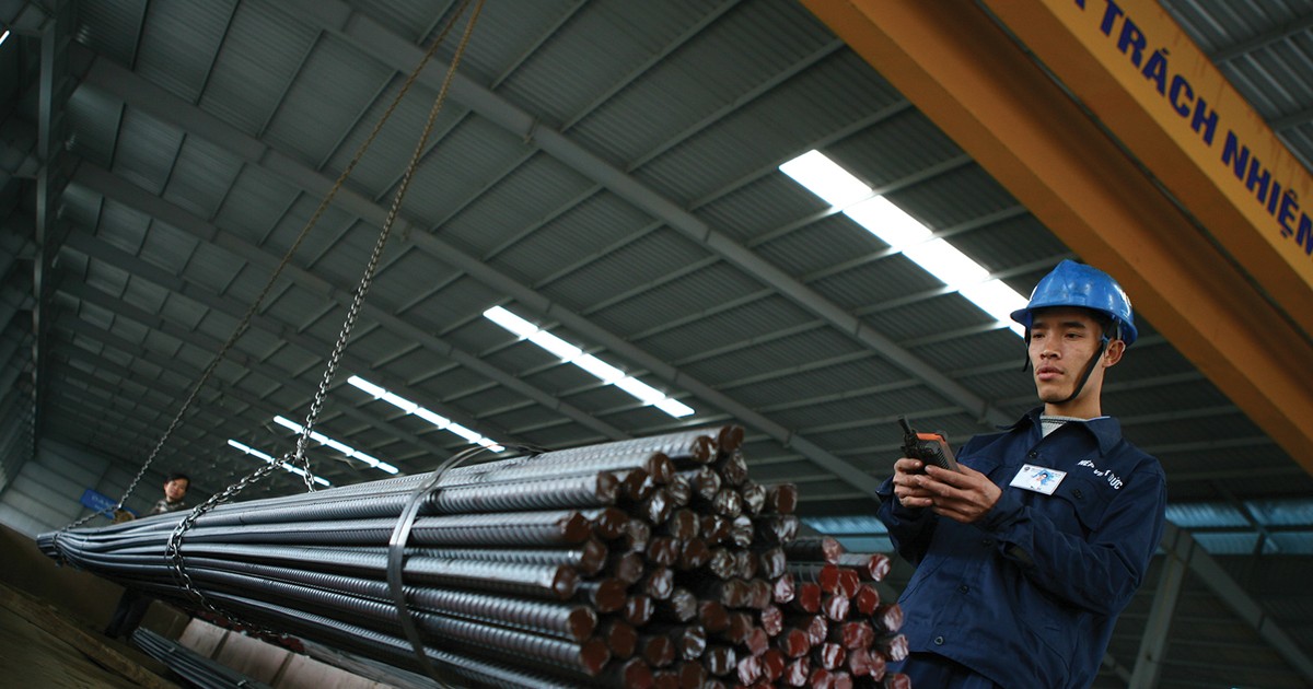 giao dich chung khoan sang 22 1 dong tien chuyen qua co phieu thep 65ae555d3c0ea