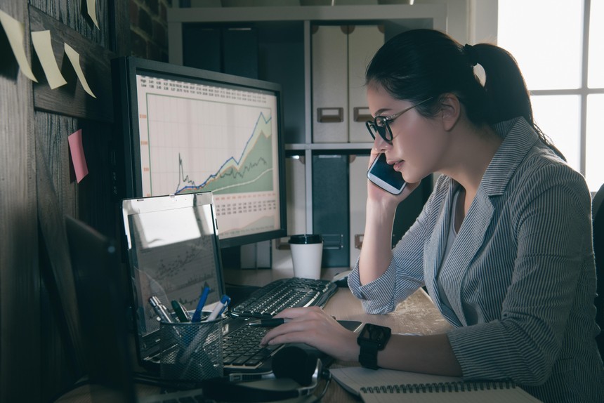 khoi ngoai rut rong 1 ty usd trong nam 2023 tap trung la nhom tru 65923562f20d0