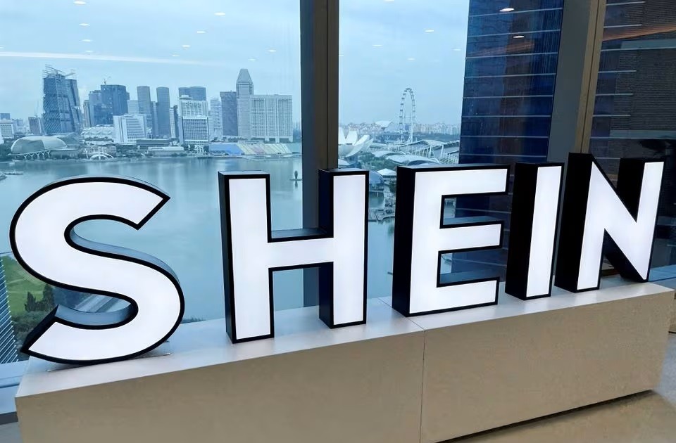 uniqlo khoi kien shein vi sao chep mau tui cua minh 65a67d765b4b5