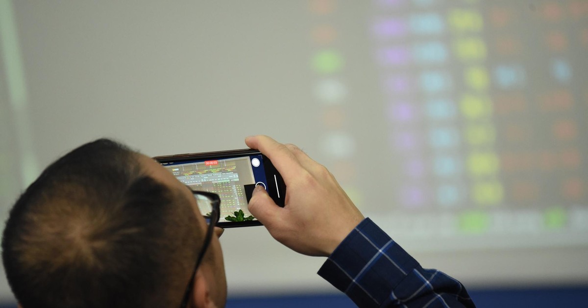 goc nhin chuyen gia chung khoan tuan moi danh gia lai chi thi 06 va nhom co phieu tiem nang 65d323412b968