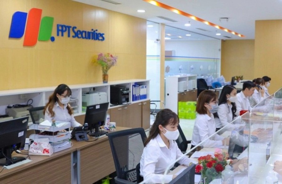 chung khoan fpt muon phat hanh hon 90 trieu co phieu tang von 65e849203d6bc