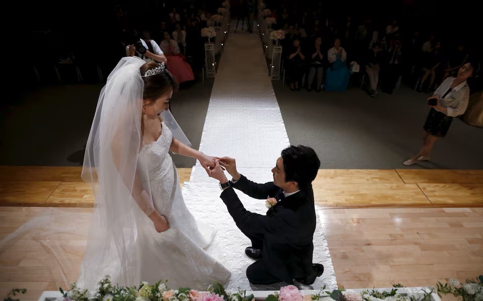ty le ket hon tai han quoc tang lan dau tien sau 12 nam tut doc 65f922cce8d61