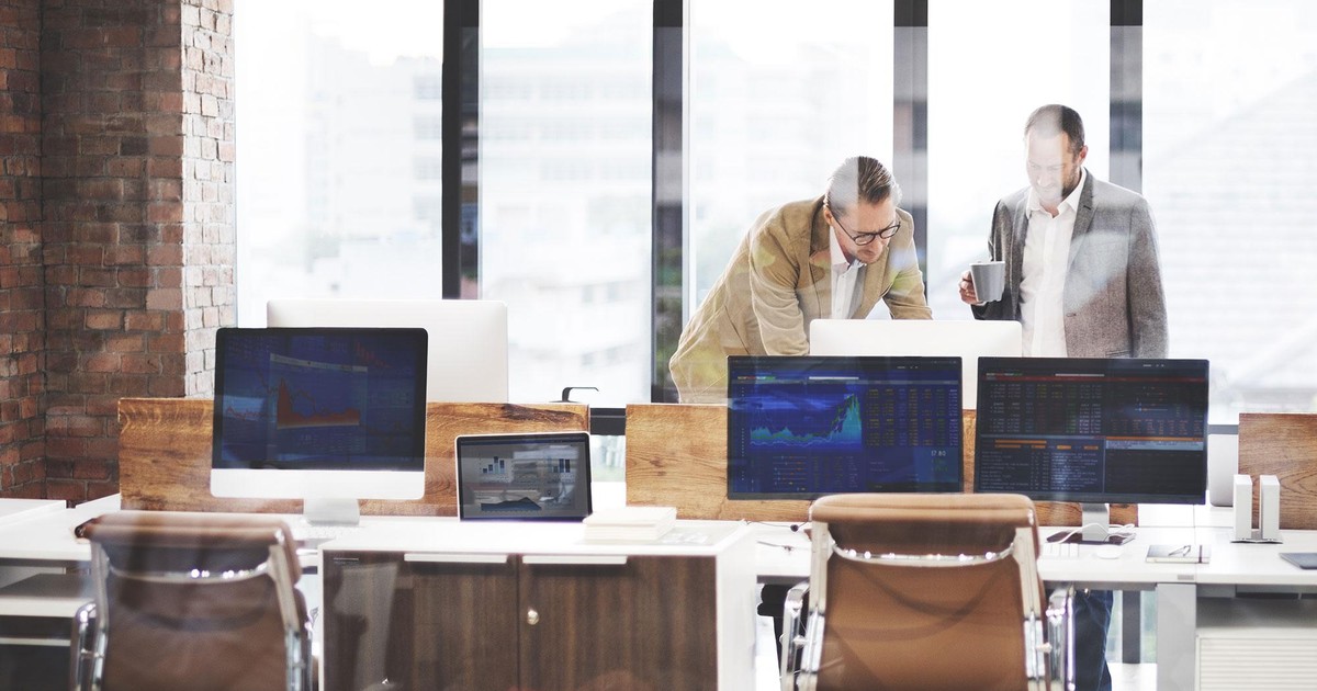 gioi dau tu tiep tuc giao dich than trong sau canh bao cua chu tich fed 66207b69d687c